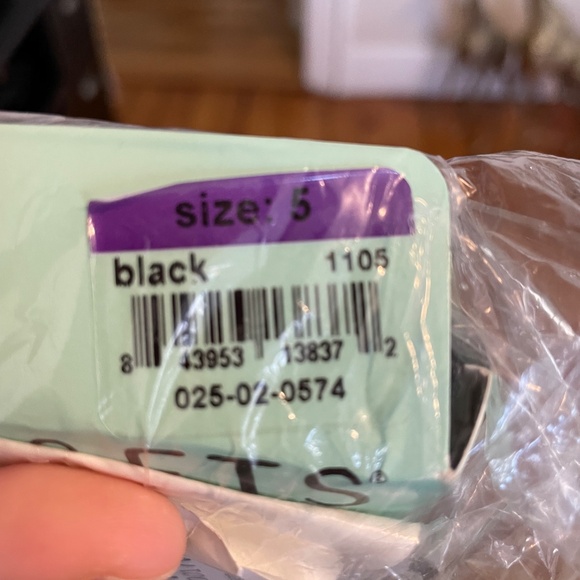 Assets By Sara Blakely - Picture 3 of 7